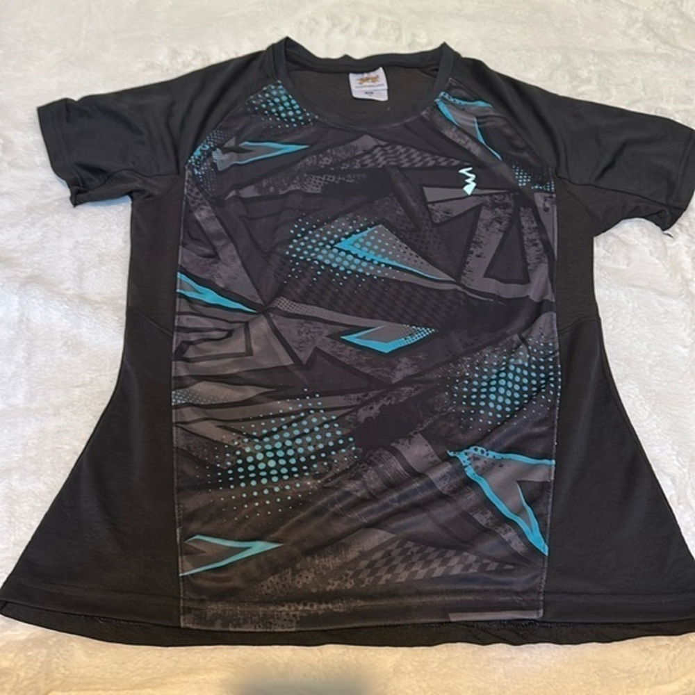 Campus Sutra Women's Black Abstract Print Activewear T-Shirt - Campussutra